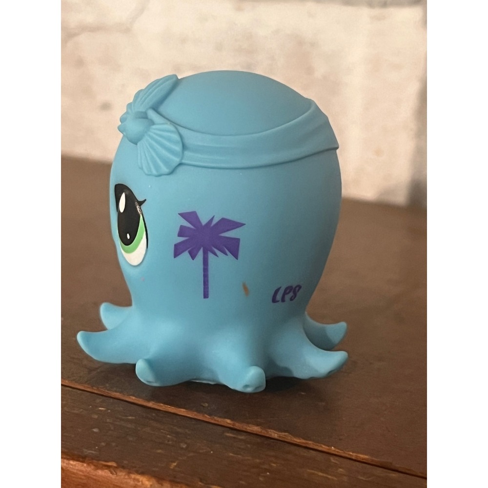 Hasbro Littlest Pet Shop LPS Octopus #3549 Blue Bow - Picture 2 of 5